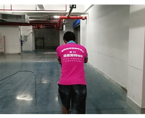 廈門金帝中洲濱海城地下車庫，金剛砂地坪和固化劑地坪